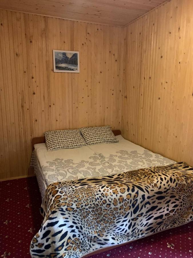 Hotel Котедж ,,Тік" à Tatariv Extérieur photo