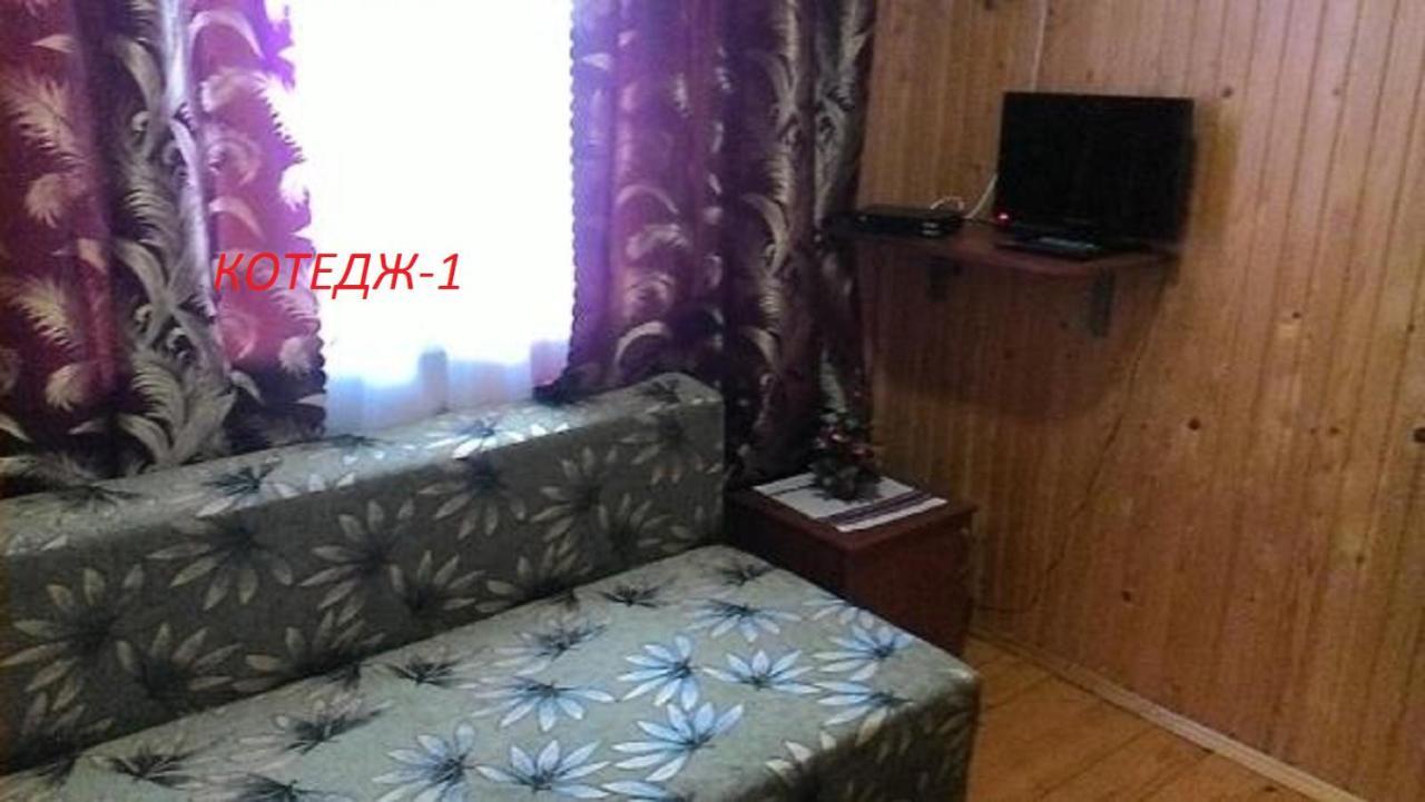 Hotel Котедж ,,Тік" à Tatariv Extérieur photo
