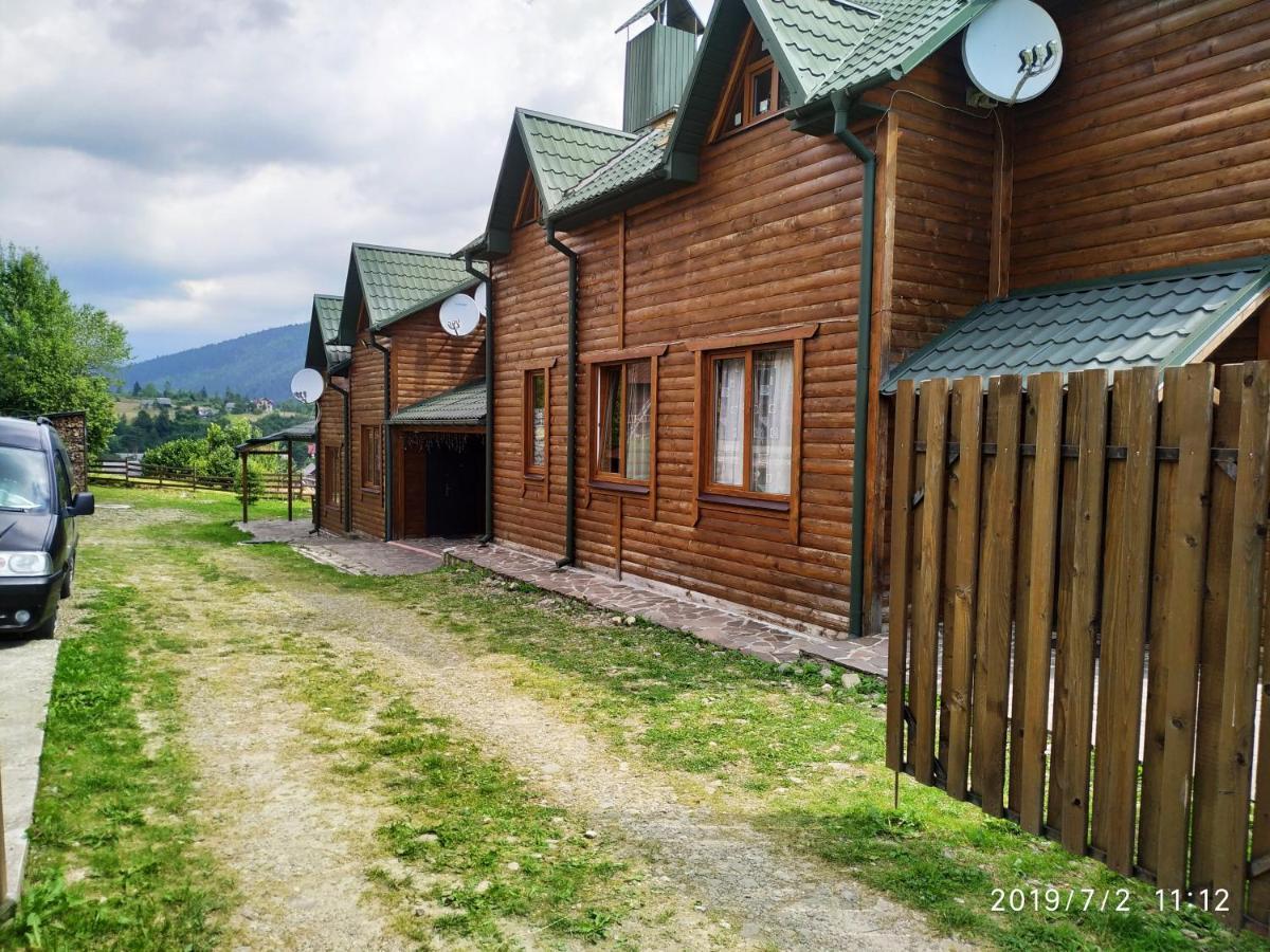 Hotel Котедж ,,Тік" à Tatariv Extérieur photo